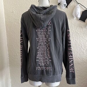 Jennifer Lopez It’s My Party Tour 2019 Gray Pink Hoodie Sweatshirt Small FLAWS